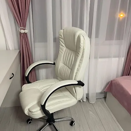 Tomi Apartment
